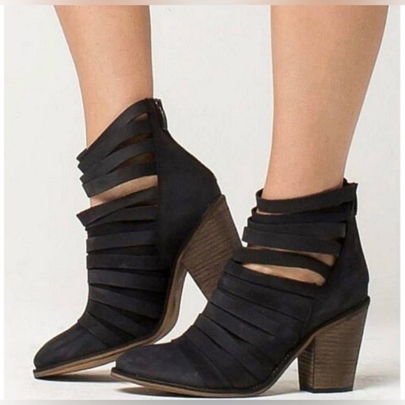 Free People Strappy Hybrid Boots in Black NWT - Picture 2 of 4